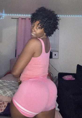 Full leaked Bonnieboudoin private onlyfans photo