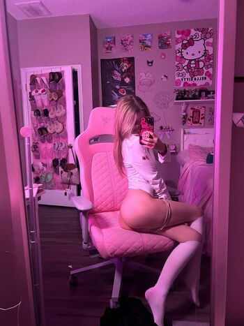 Full leaked Booleahhh private onlyfans photo