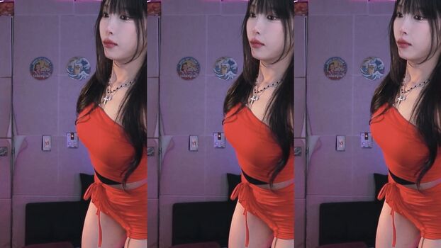 Full leaked Bossberry page private onlyfans photo