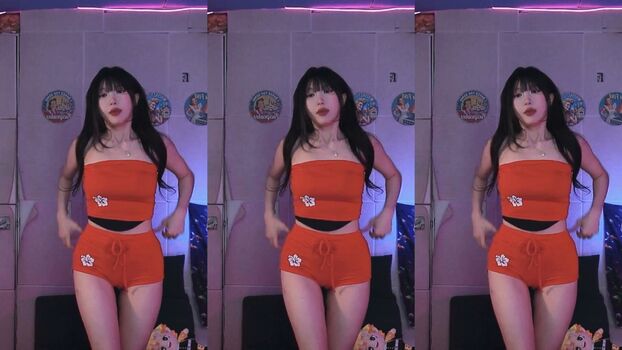 Full leaked Bossberry private onlyfans photo