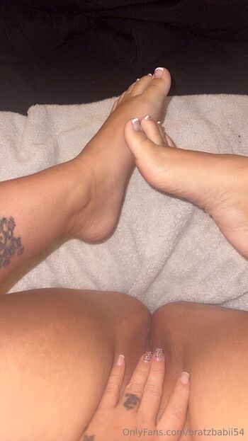 Full leaked Bratzbabii private onlyfans photo