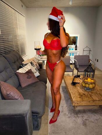 Full leaked Brazilian hotwife private onlyfans photo
