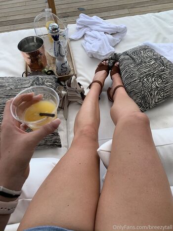 Full leaked Breezytall private onlyfans photo