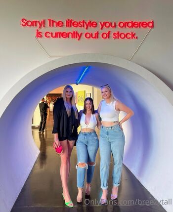 Full leaked Breezytall private onlyfans photo