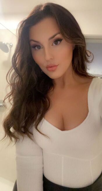 Full leaked Britheawkward private onlyfans photo