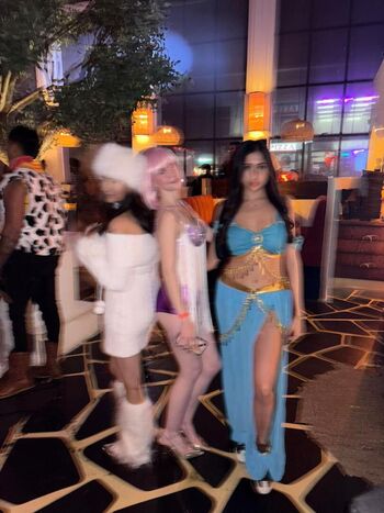 Full leaked Brown baddies private onlyfans photo