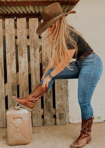 Full leaked Bruna simek page private onlyfans photo