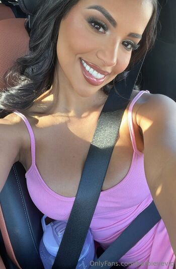 Full leaked Brunettebarbie ve  page private onlyfans photo