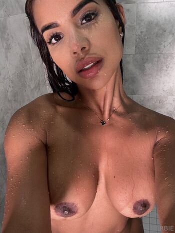 Full leaked Brunettebarbie ve  page private onlyfans photo