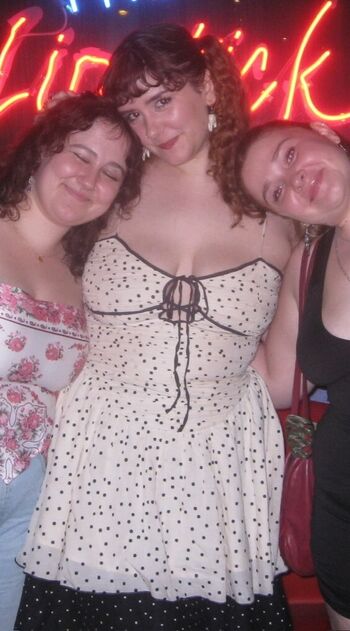 Full leaked Hellorina/ private onlyfans photo