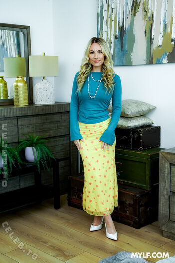 Full leaked Bunny madison page private onlyfans photo