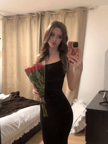 Full leaked Bunnygirlbree  page private onlyfans photo