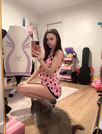 Full leaked Bunnygirlbree  page private onlyfans photo