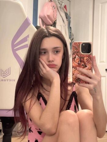 Full leaked Bunnygirlbree  page private onlyfans photo