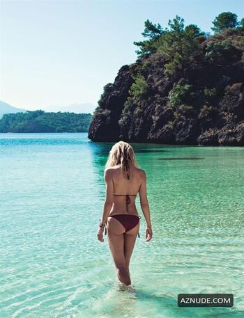 Full leaked Burcu esmersoy private onlyfans photo