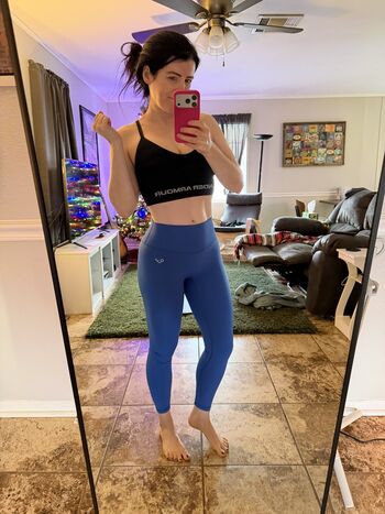 Full leaked Bustyciara private onlyfans photo