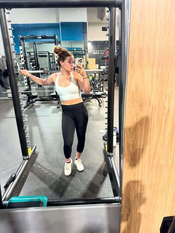 Full leaked Caeli mckay private onlyfans photo