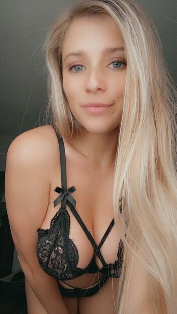 Full leaked Cailee lewis private onlyfans photo