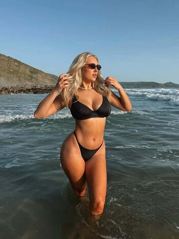 Full leaked Caitlin perriam page private onlyfans photo