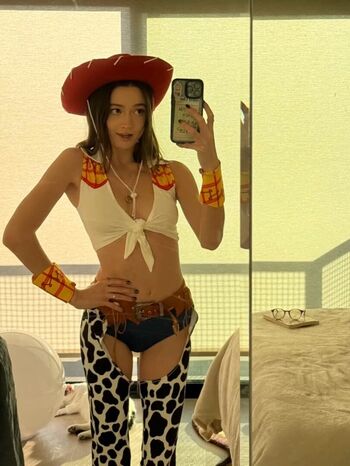 Full leaked Caitlinerinoneill  page private onlyfans photo