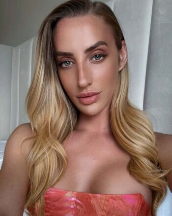 Full leaked Calliekingx private onlyfans photo