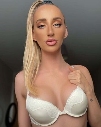 Full leaked Calliekingx private onlyfans photo