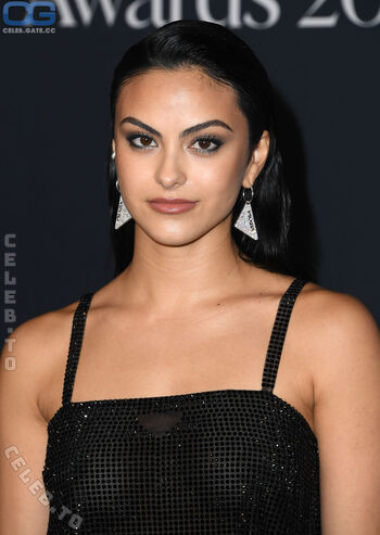 Camila Mendes