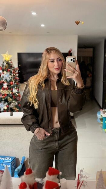 Full leaked Camilarroyav private onlyfans photo