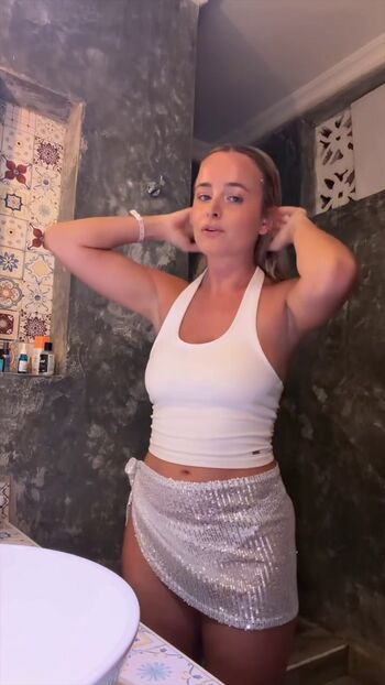 Full leaked Camille lv page private onlyfans photo