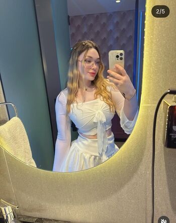 Full leaked Candyrobbs private onlyfans photo