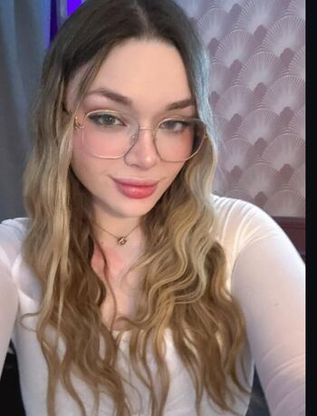 Full leaked Candyrobbs private onlyfans photo