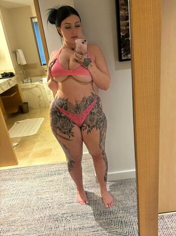 Full leaked Caprice private onlyfans photo