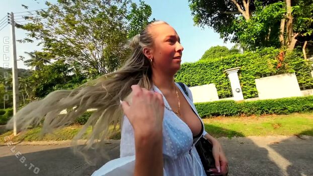 Full leaked Caramella private onlyfans photo