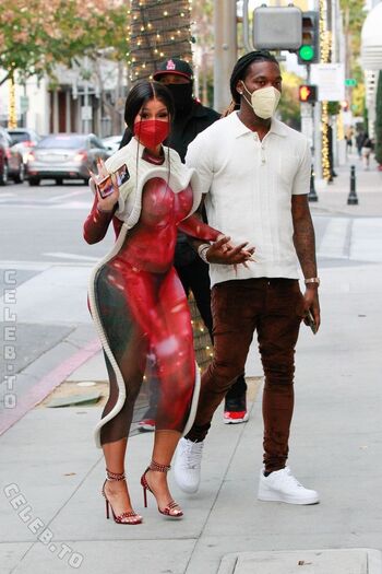 Full leaked Cardi b private onlyfans photo