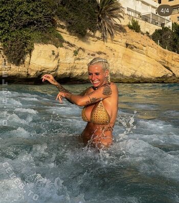 Full leaked Carina spack private onlyfans photo