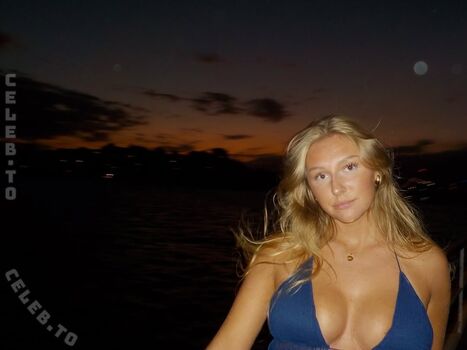 Full leaked Carly hro private onlyfans photo