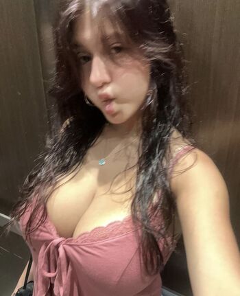 Full leaked Carly private onlyfans photo