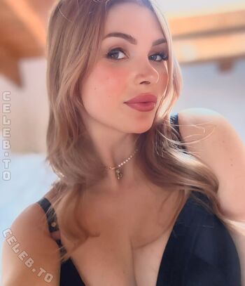 Full leaked Carolin grob private onlyfans photo
