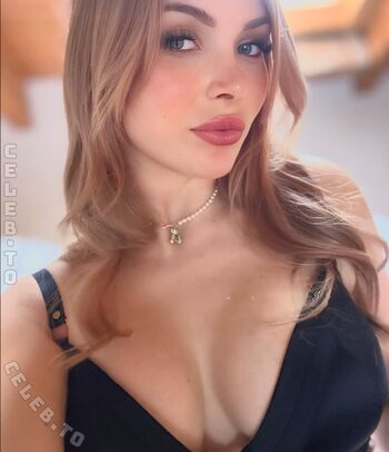 Full leaked Carolin grob private onlyfans photo