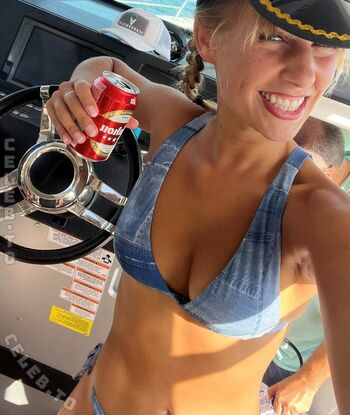 Full leaked Carolina peukmann private onlyfans photo