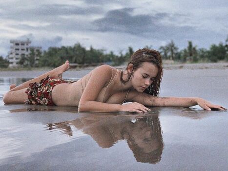 Full leaked Caroline grasland page private onlyfans photo