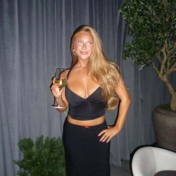 Full leaked Caroline malloy private onlyfans photo