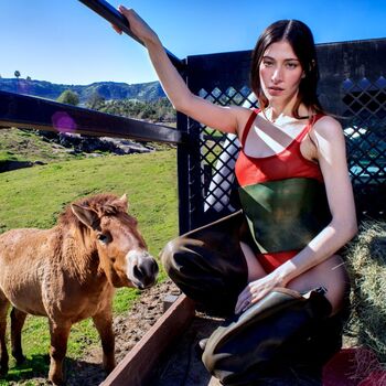 Full leaked Caroline polachek private onlyfans photo