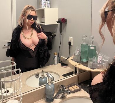 Full leaked Carrie private onlyfans photo