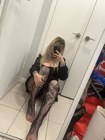 Full leaked Carrie private onlyfans photo