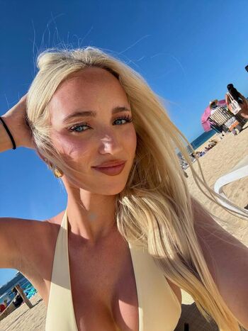 Full leaked Carrie anderson private onlyfans photo