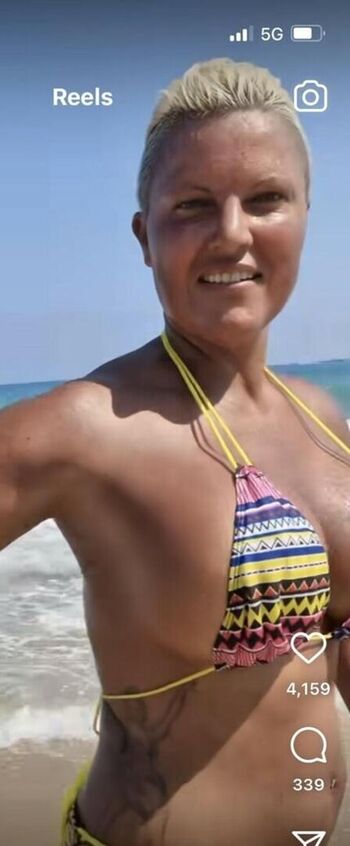 Full leaked Carrooberg private onlyfans photo