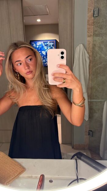 Full leaked Carys abbott private onlyfans photo