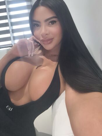 Full leaked Castillomariape private onlyfans photo