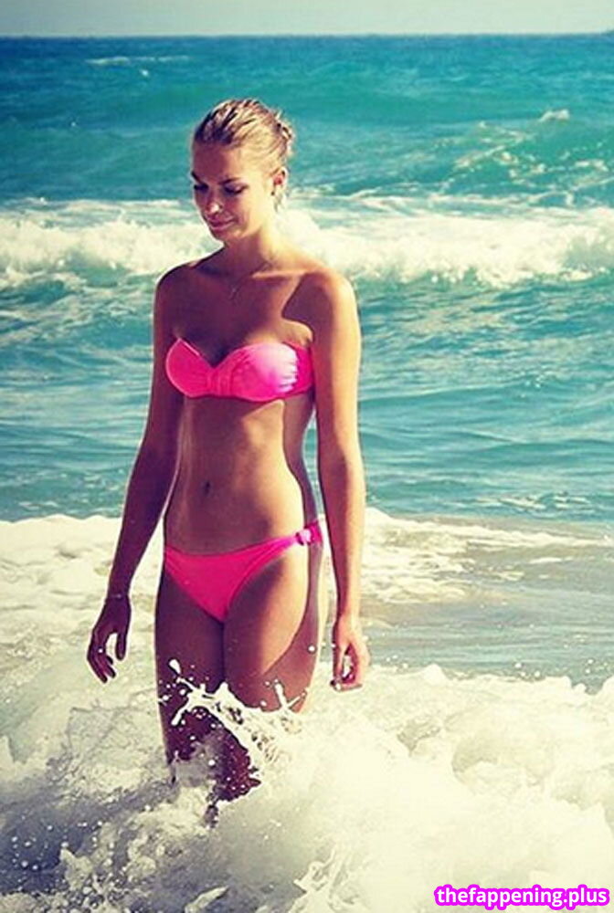 Cécile Fourrier नग्न OnlyFans फोटो #6